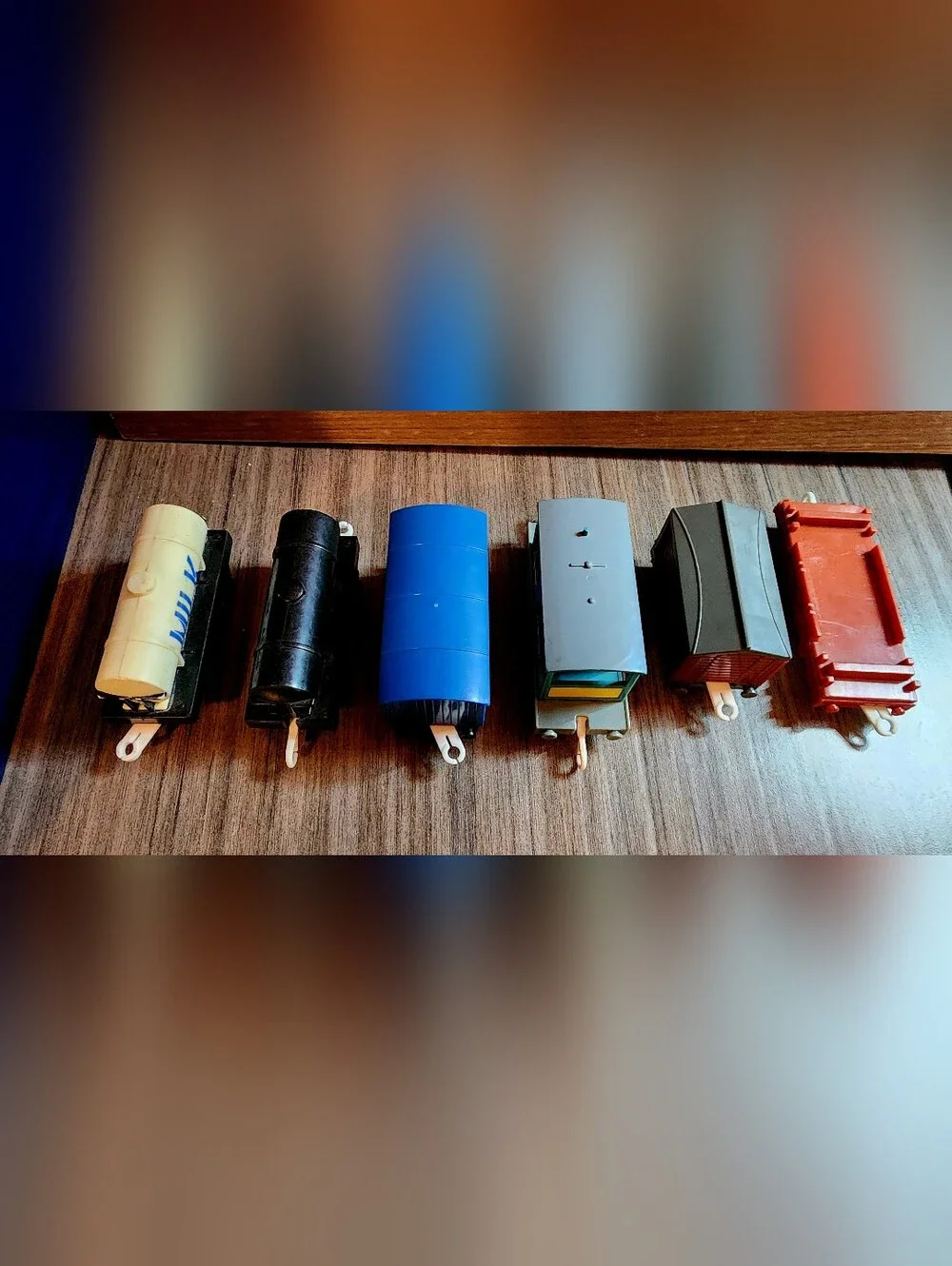TrackMaster Freight Train Car Lot Milk Tanker Flatbed Boxcar Brake Van